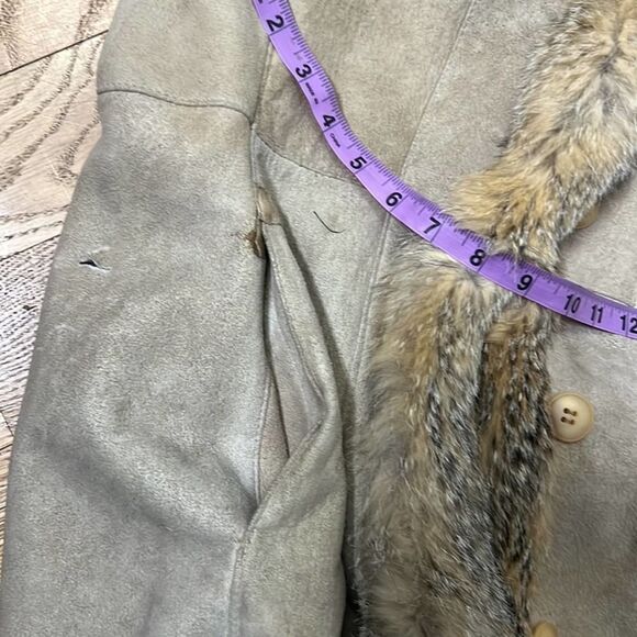 SHEARING REAL FUR LINED COAT SIZE M - Picture 9 of 16